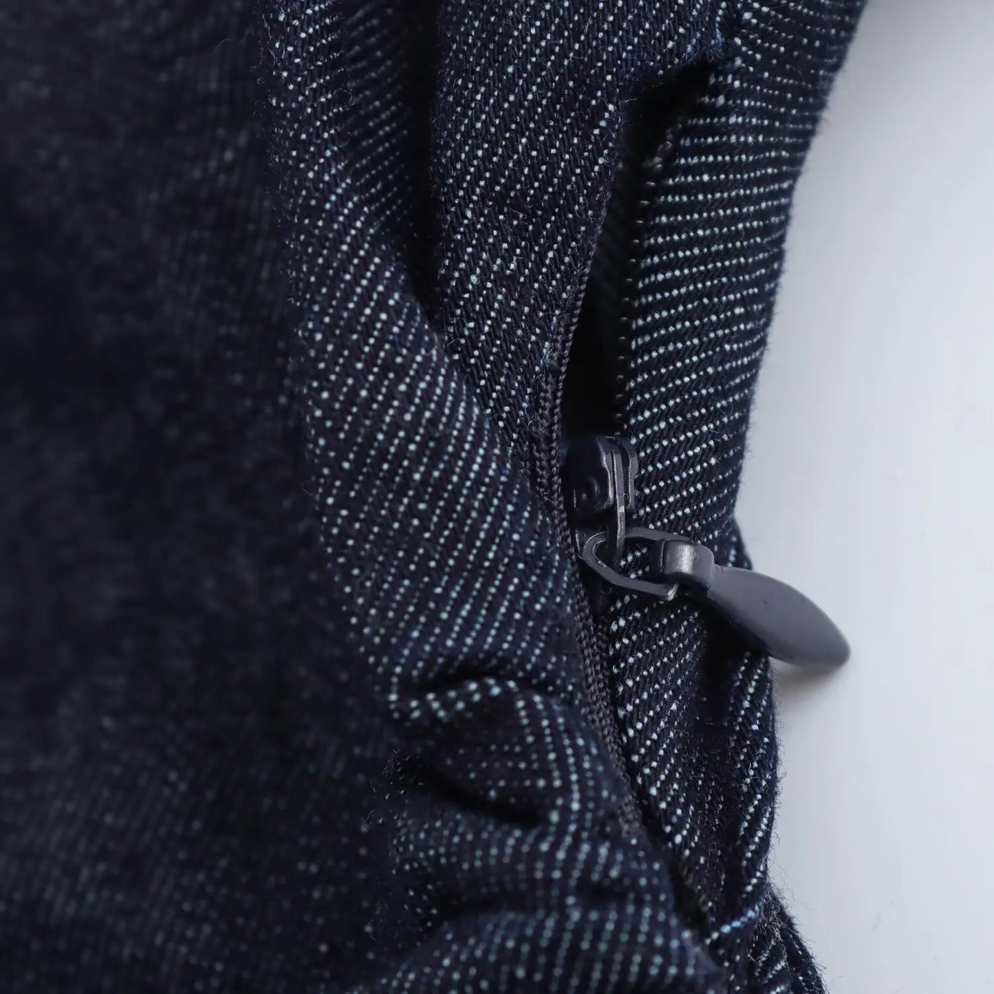 2025 traf Spring New 1975 series denim MIDI dress with lapel side zipper fashion wrinkle waist slim elegant dress