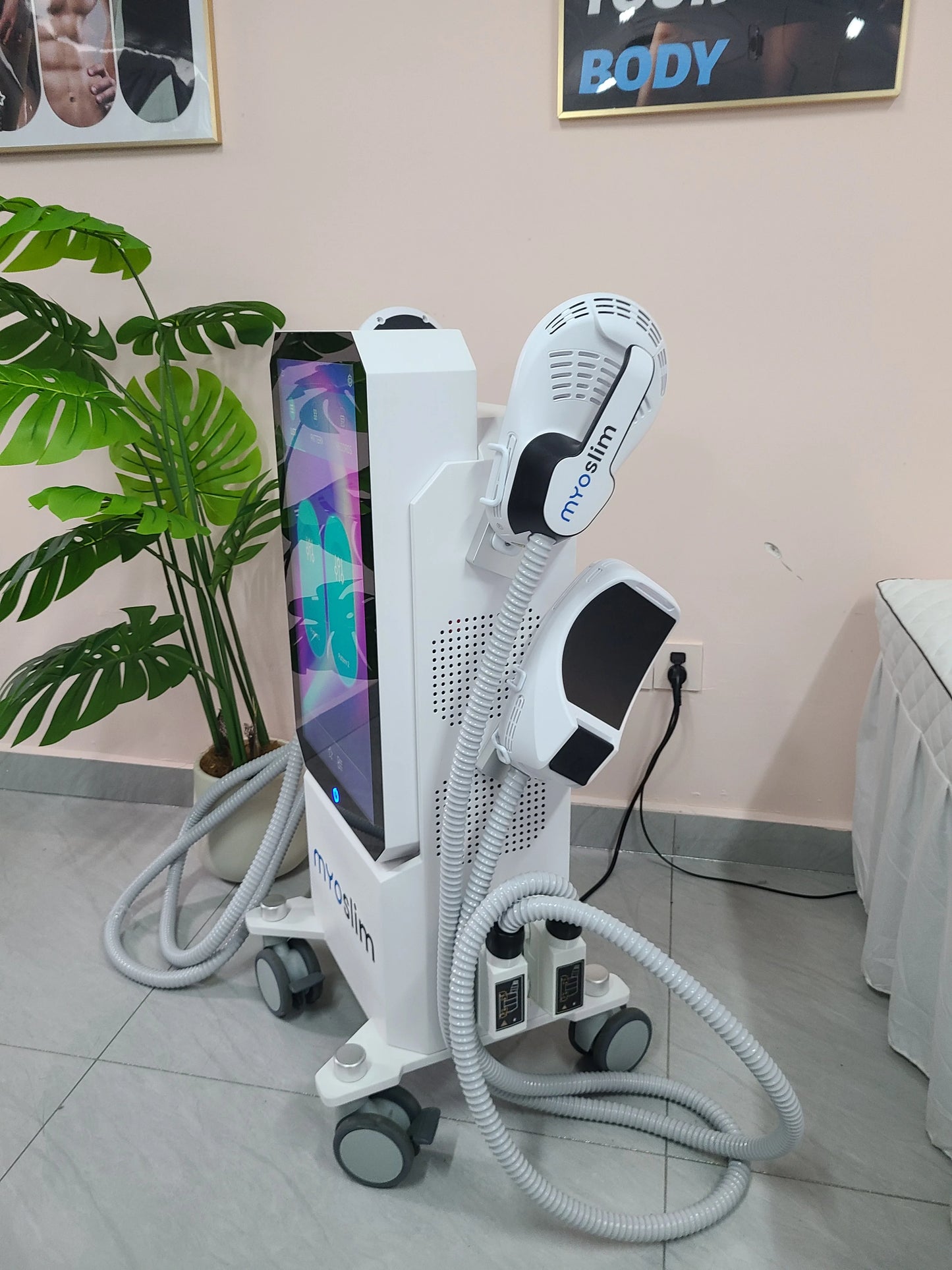 Professional EMS RF 15 Tesla 6500W Machine EMS Body Sculpting Machine EMS Fat Burning EMS Body Slimming Muscle Stimulator