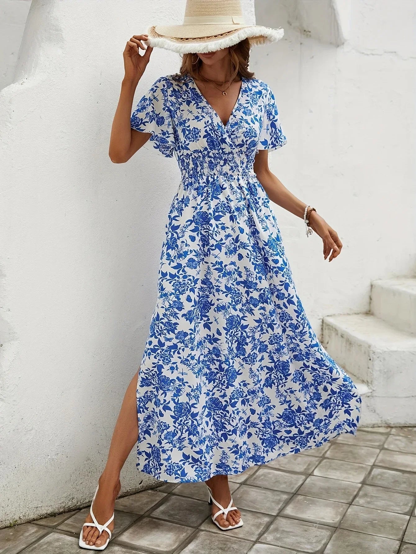 2025 Spring/Summer New Women's Blue Comfortable and Casual Beach Skirt Bohemian Print Fashion Sexy V-neck Short Sleeve Dress